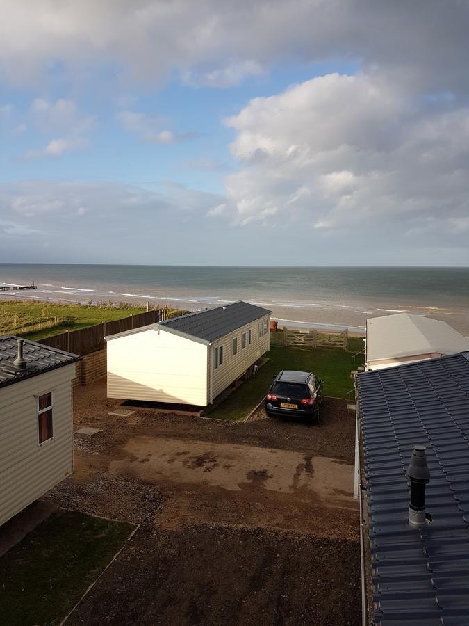 The Cliff Top Inn Bacton  Exterior photo